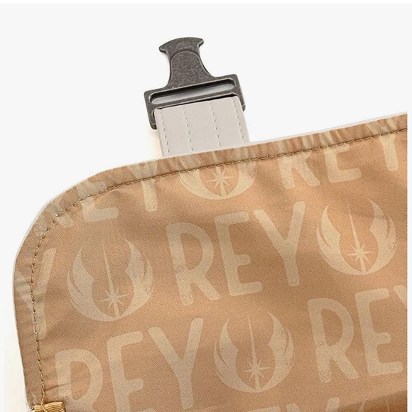 Loungefly Star Wars Rise of Skywalker Rey Sling Bag - Picture 7 of 8